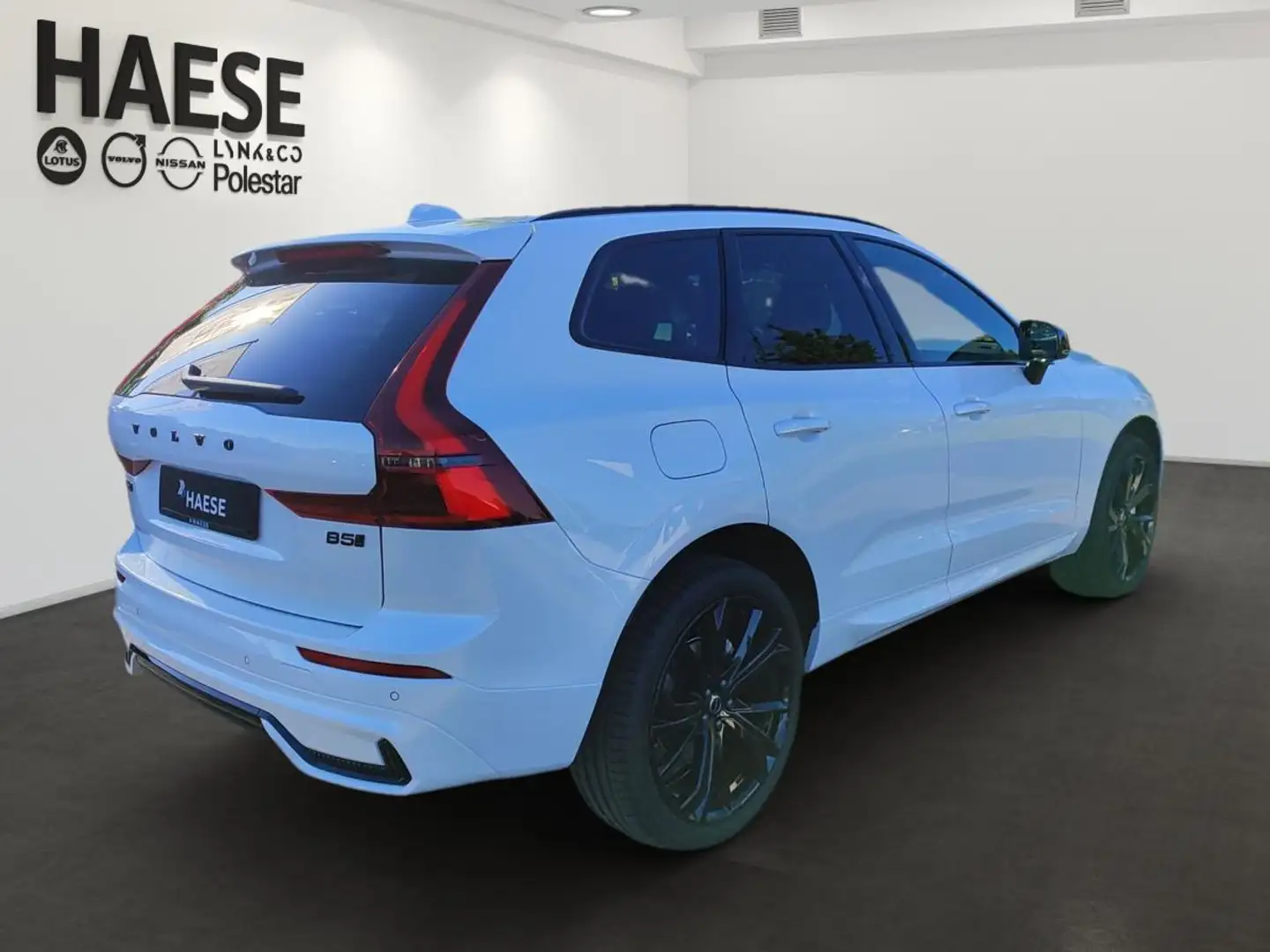 Volvo XC60 B5 AWD Black Edition ***Facelift-Modell/MY26***ver Weiß - 2
