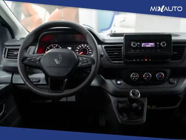 Renault Trafic view 11