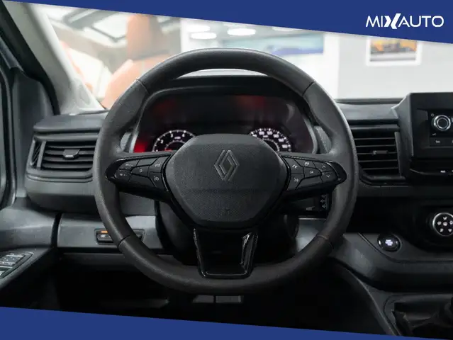 Renault Trafic view 12