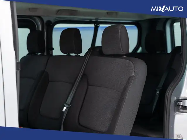 Renault Trafic view 18