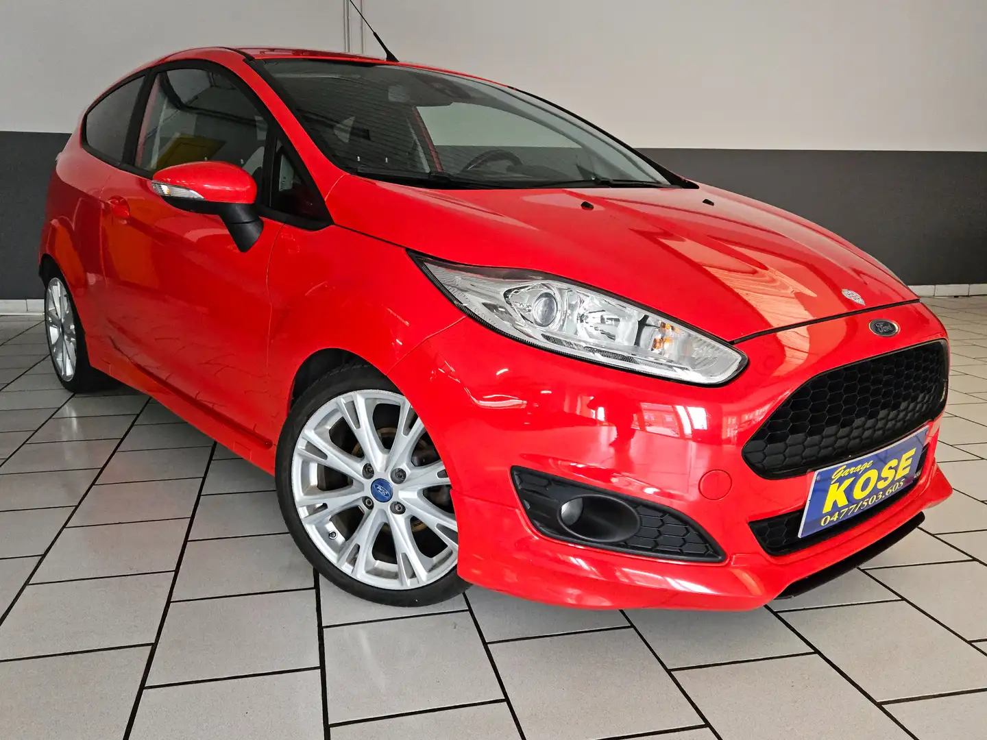 Ford Fiesta 1.6 TDCi 95/Pack Sport 3 Portes/Clim/Très belle Rood - 1