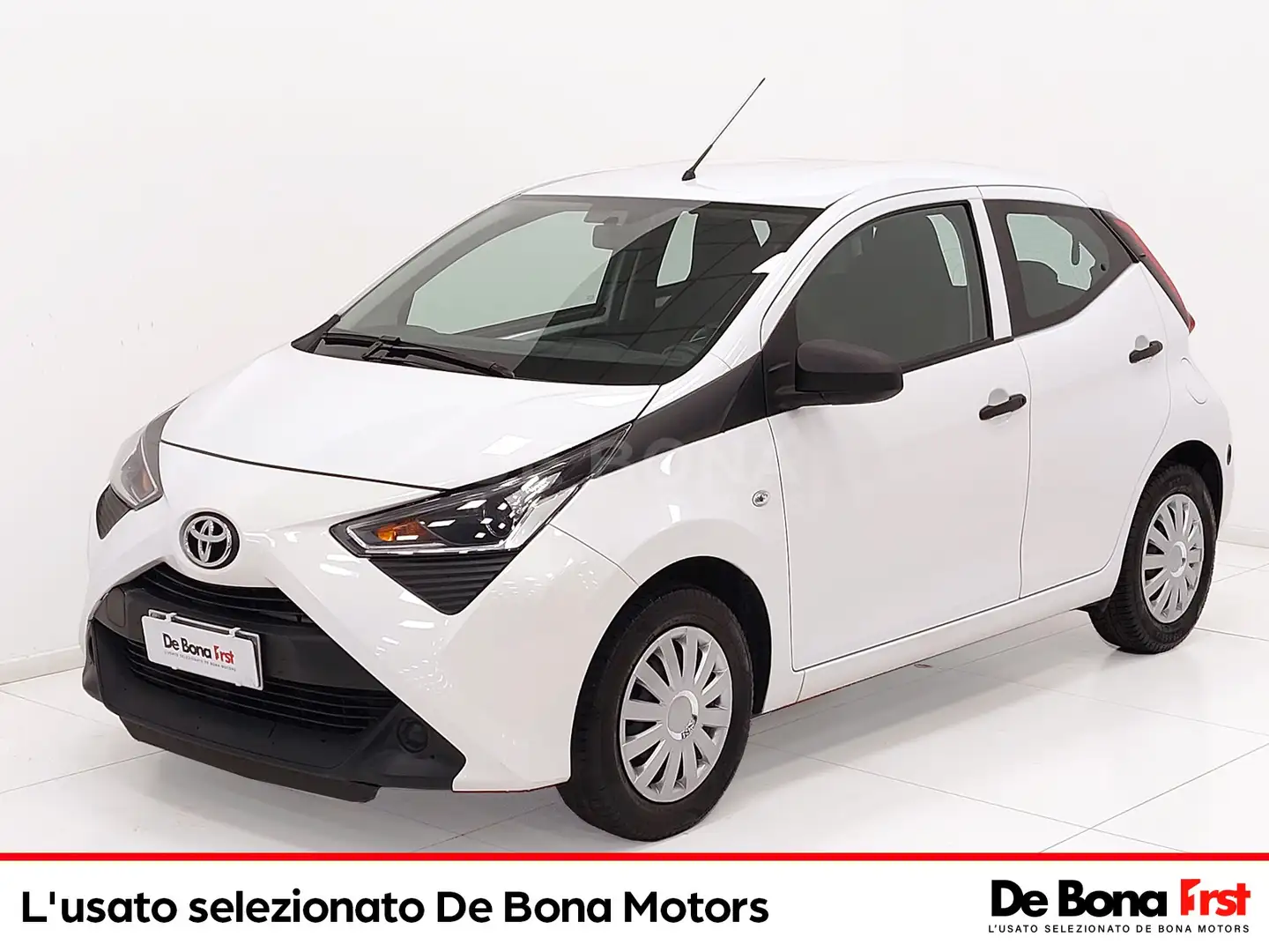 Toyota Aygo 5p 1.0 x-business 72cv GPL Bianco - 1