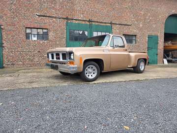 C1500 Custom Pick Up 383 V8 Chevrolet C10 Stepside