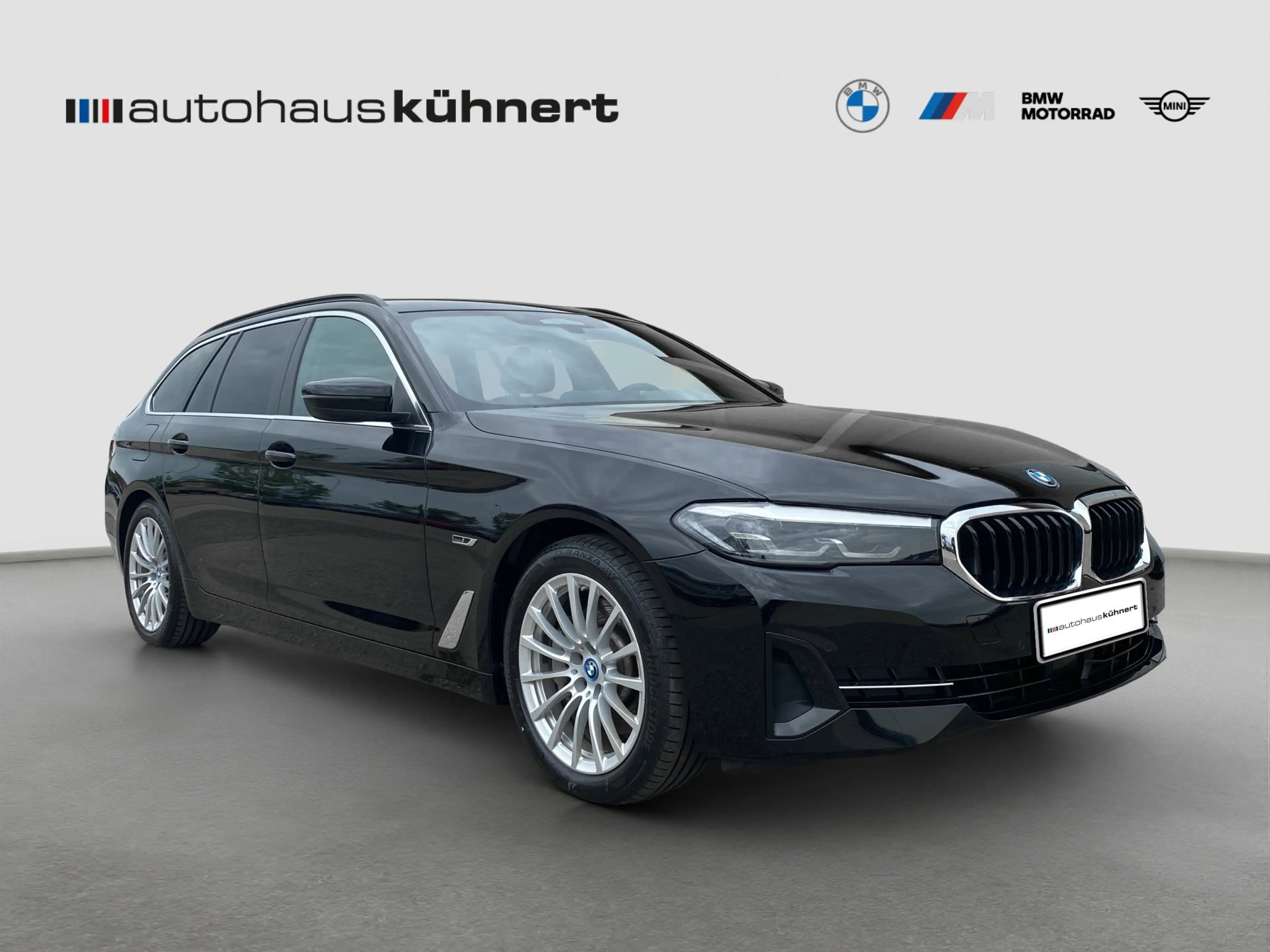 BMW 530 e Touring LED Luft ACC SpurAss StHzg Navi HUD — photo 9