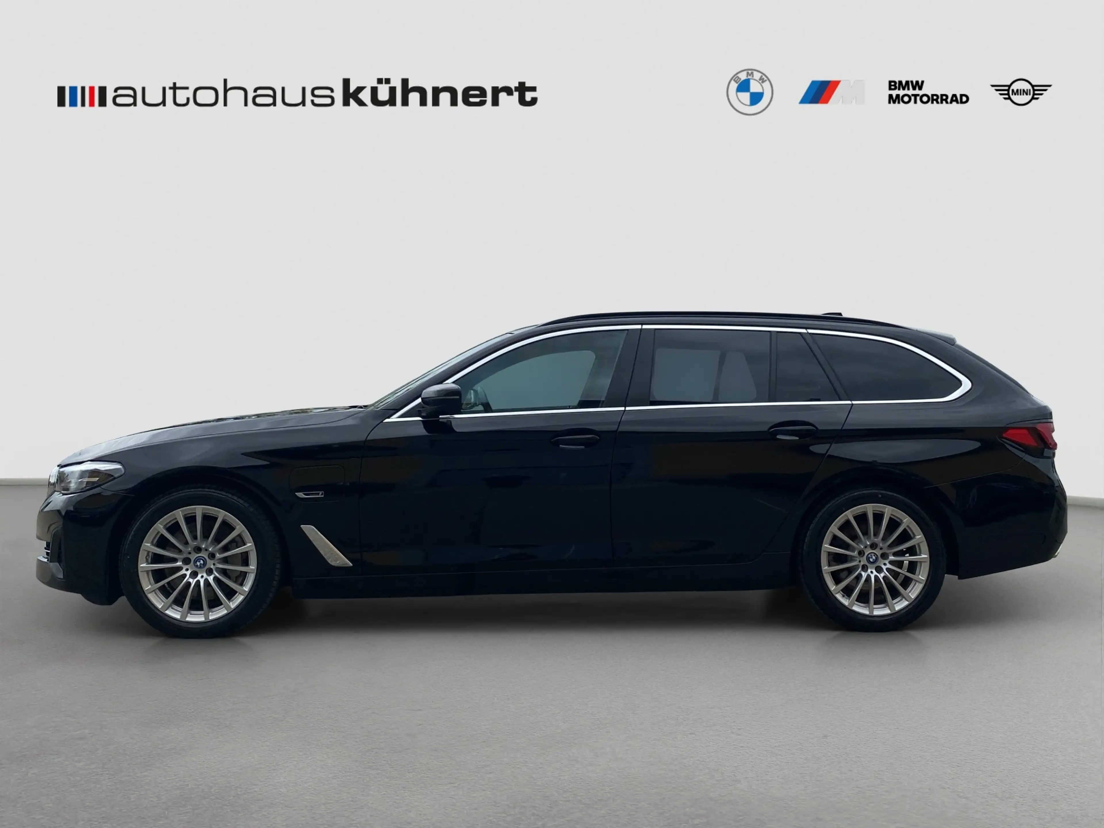 BMW 530 e Touring LED Luft ACC SpurAss StHzg Navi HUD — photo 4