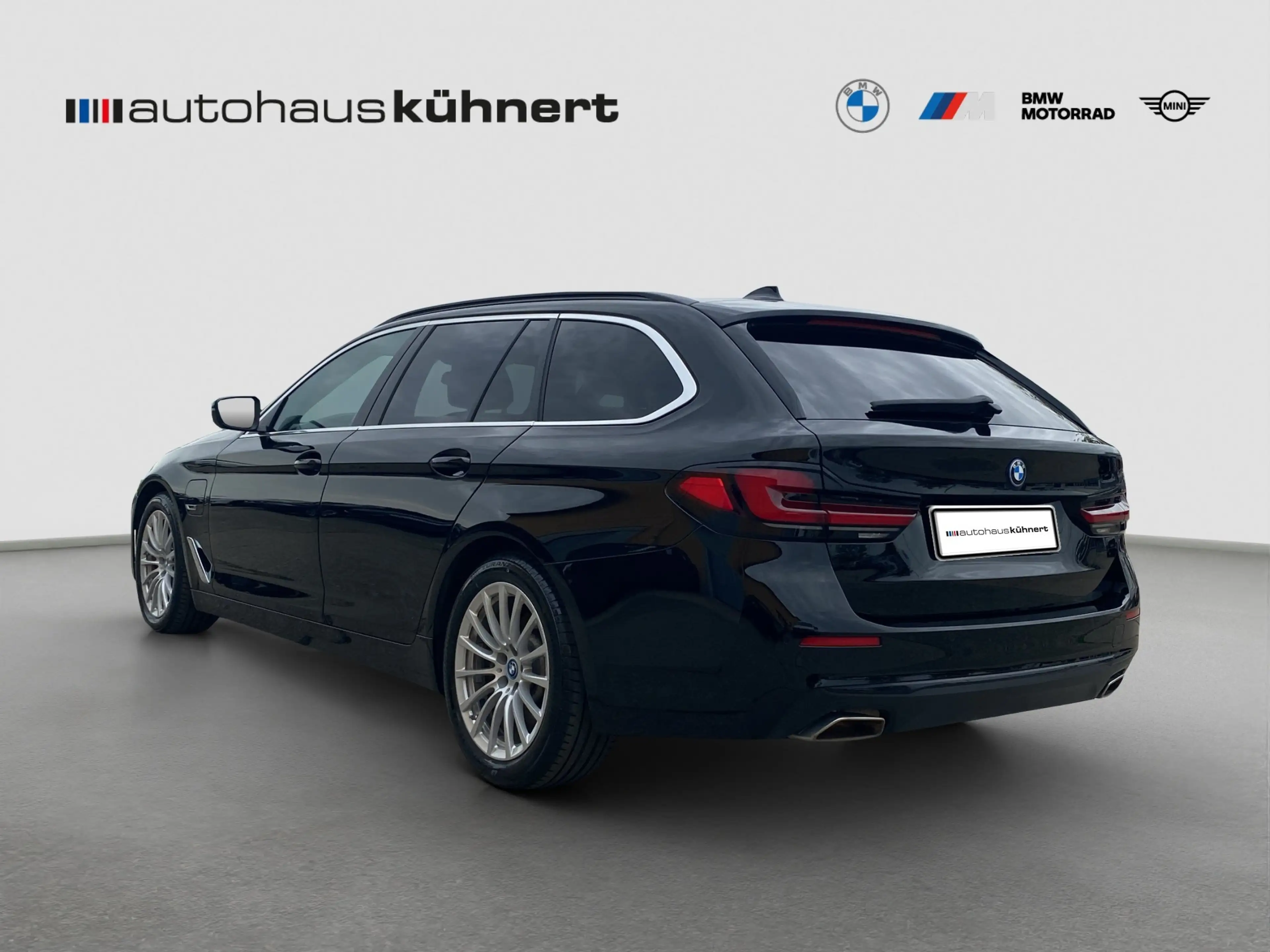 BMW 530 e Touring LED Luft ACC SpurAss StHzg Navi HUD — photo 5