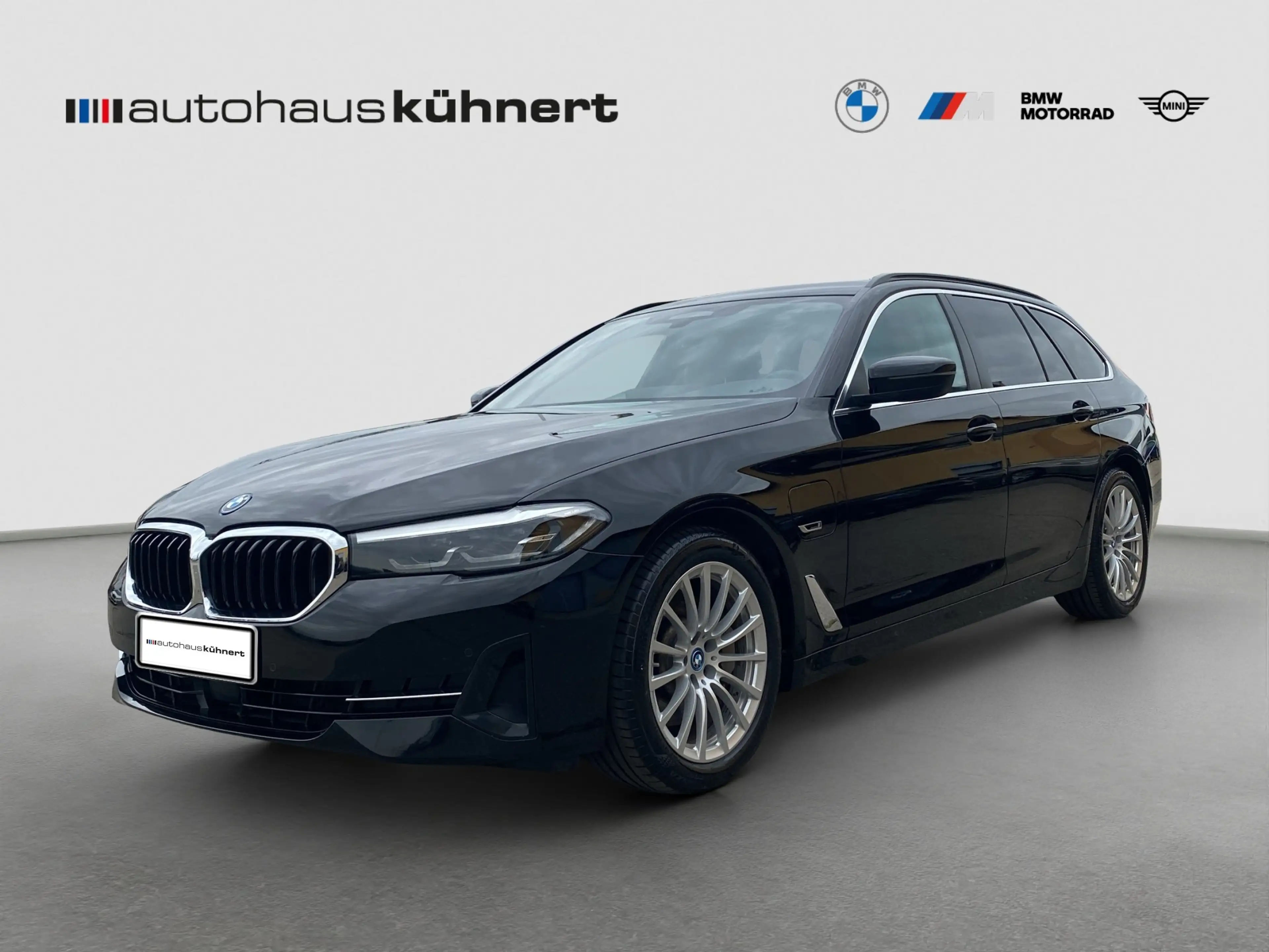 BMW 530 e Touring LED Luft ACC SpurAss StHzg Navi HUD — photo 2