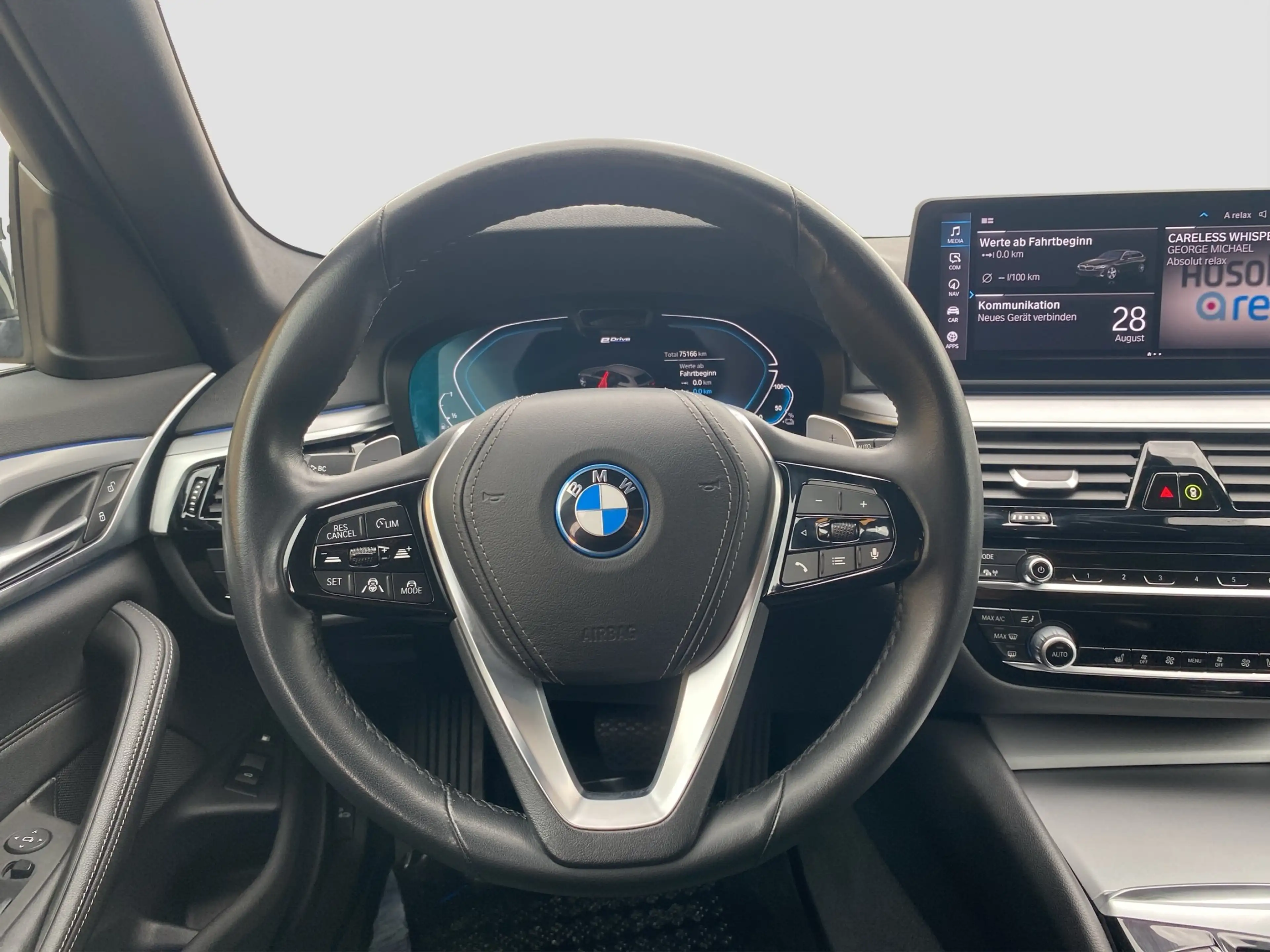 BMW 530 e Touring LED Luft ACC SpurAss StHzg Navi HUD — photo 13