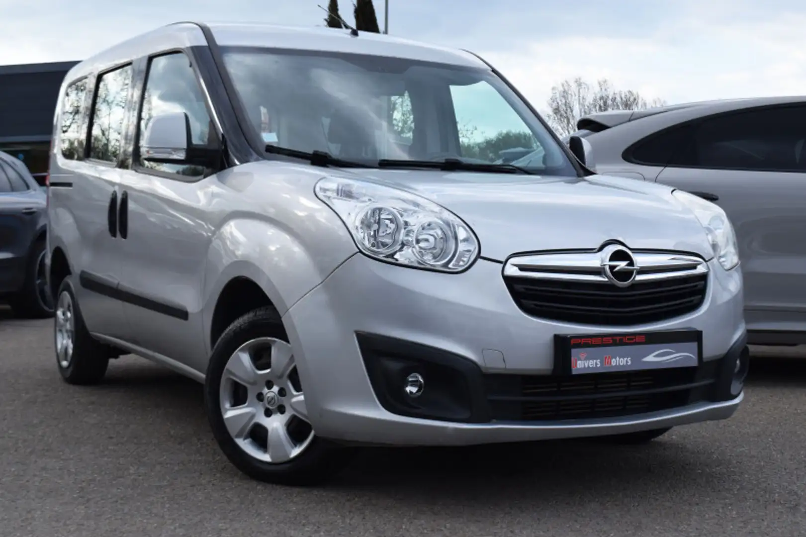 Opel Combo 1.6 CDTI 105CH COSMO L1H1 START\u0026STOP - 1