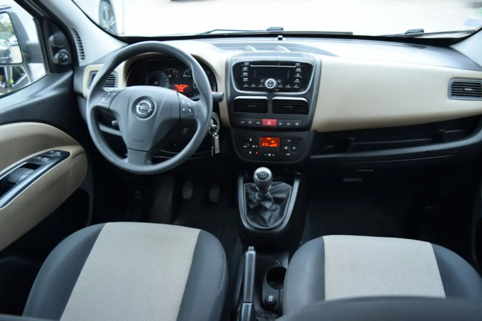 Opel Combo 1.6 CDTI 105CH COSMO L1H1 START\u0026STOP - 2