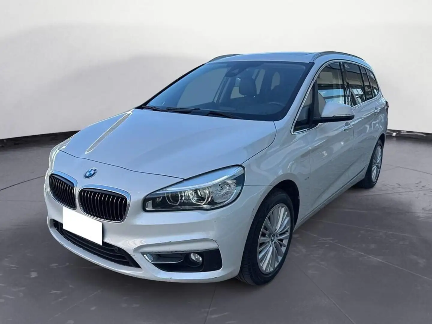 BMW 218 d Gran Tourer Luxury 7p.ti auto Bianco - 1