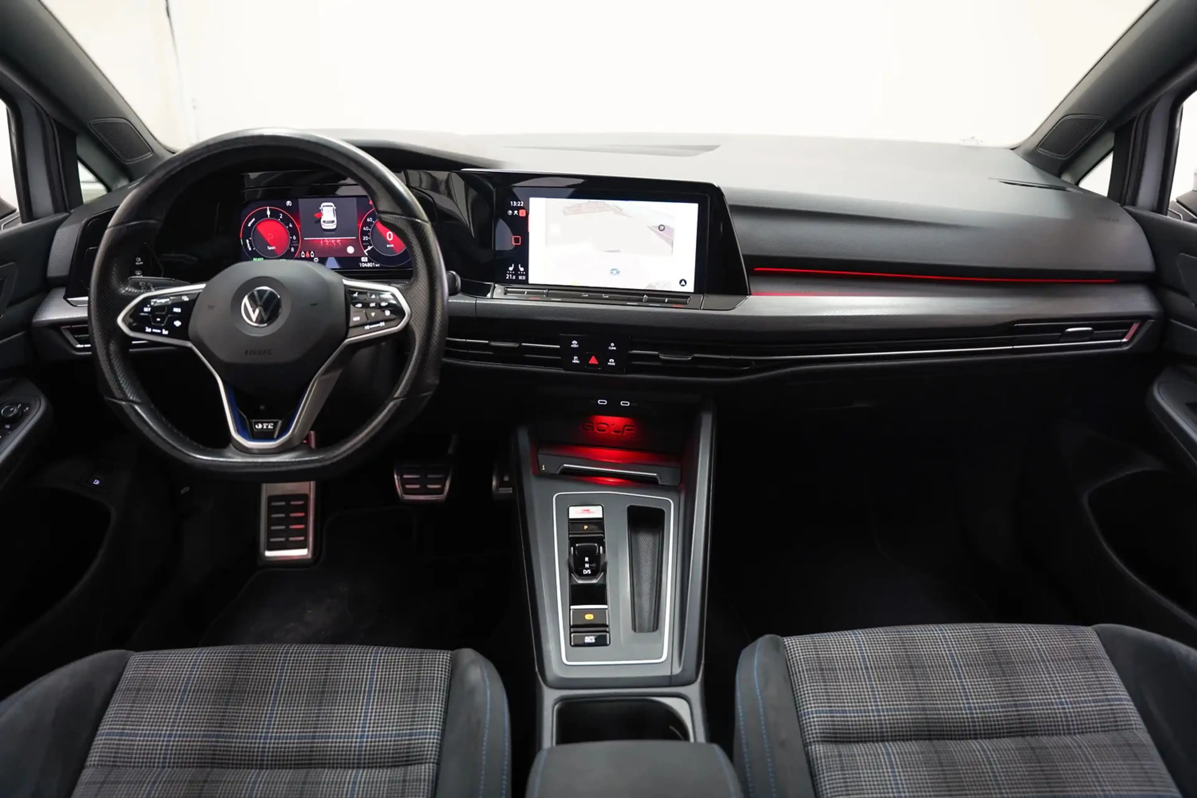 Volkswagen Golf GTE 1.4 TSI [ Virtual Stuur-&stoelverwarming Navi ] — photo 4
