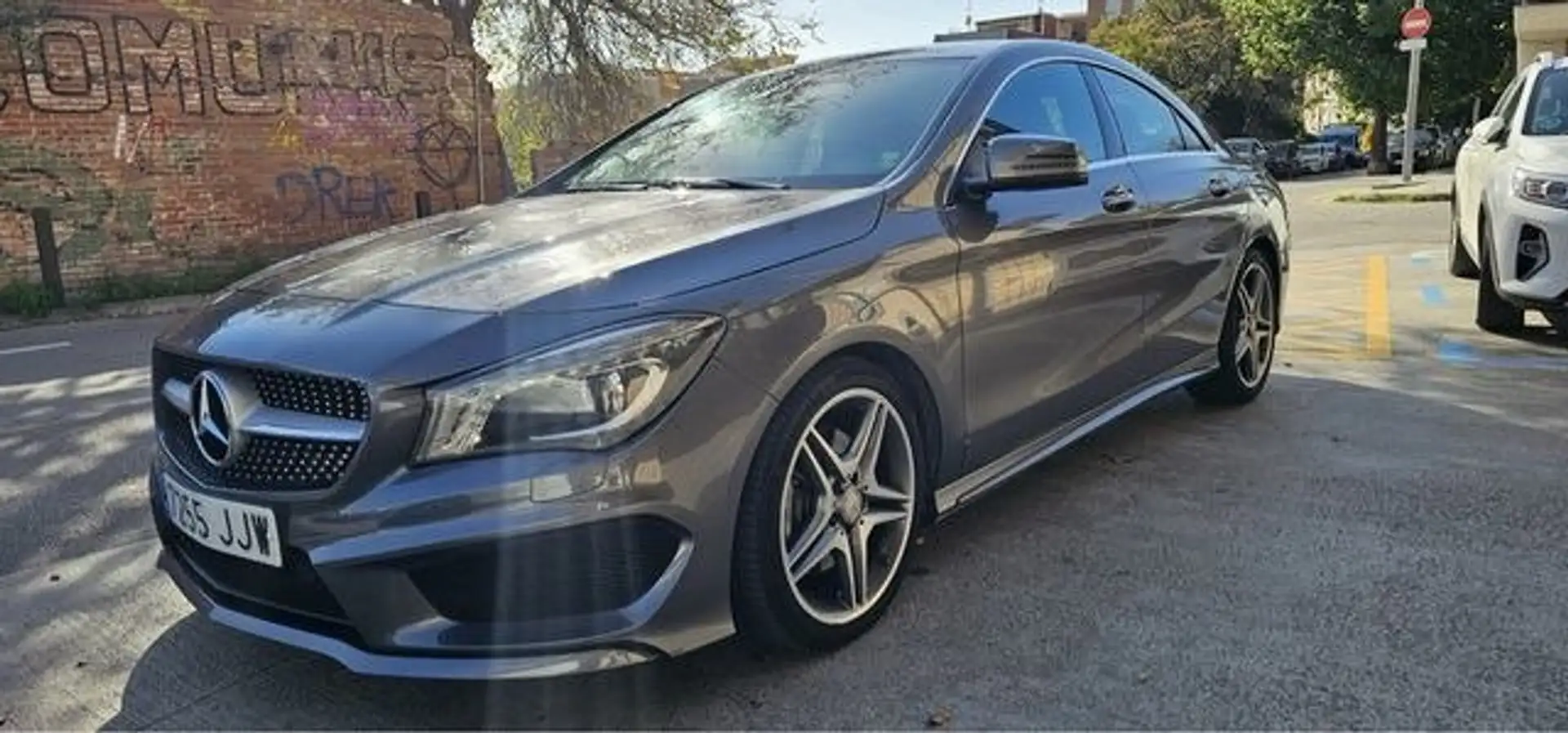 Mercedes-Benz CLA 220 CLA 220CDI AMG Line 7G-DCT 177 AMG Line Gris - 1