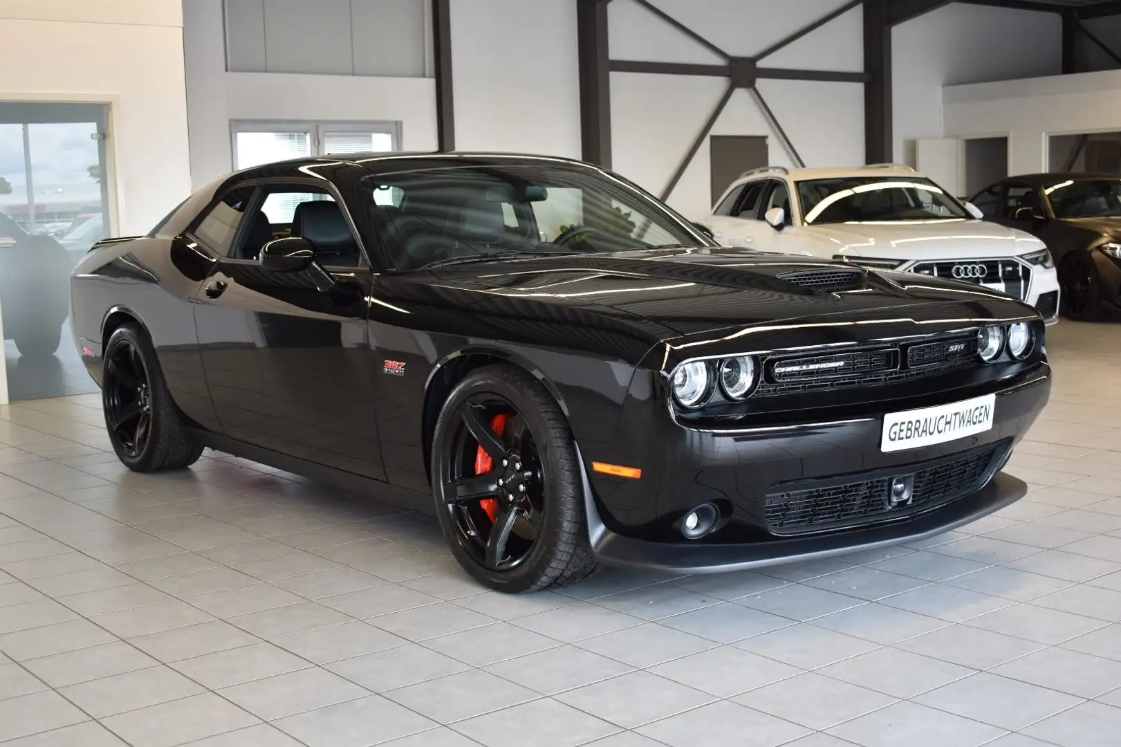 Dodge Challenger 392 SRT HEMI AUT./LED/NAVI/CAM/1.HAND Schwarz - 1