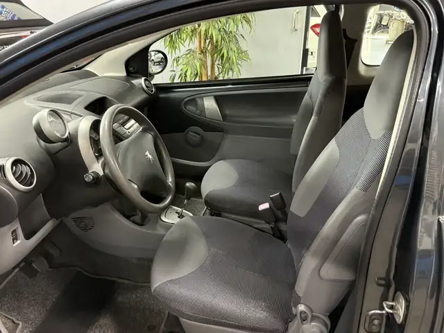 Peugeot 107 view 7