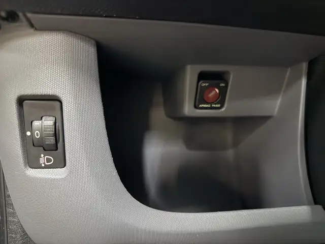 Peugeot 107 view 13