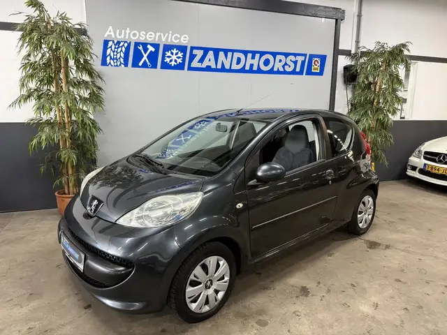 2008 Peugeot 107 in Grey for sale