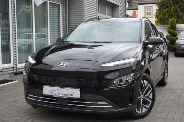 Hyundai KONA 2WD 3Phasen W-pump Navi Totwinke ACC Kamera