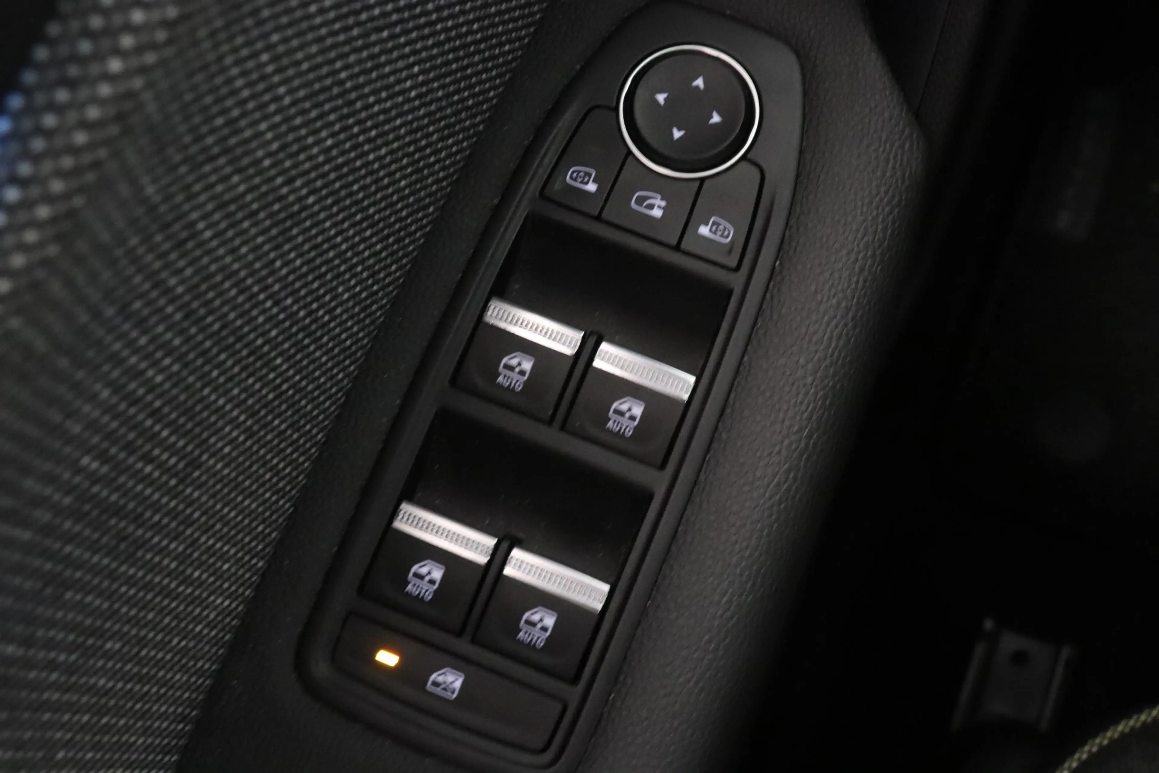 Renault Captur 1.6 E-Tech full hybrid 145 techno | 360° Camera | — photo 21