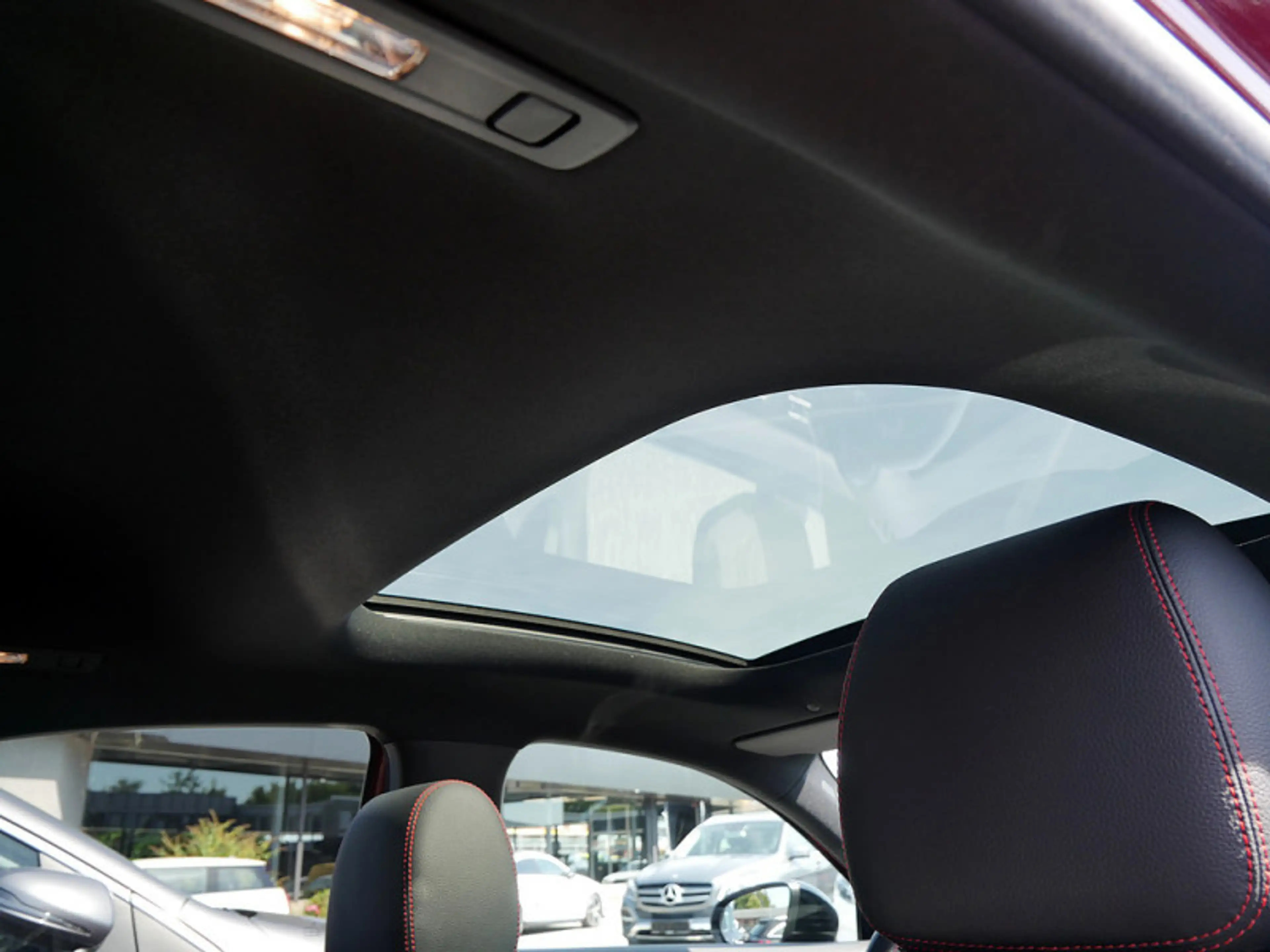Mercedes-Benz A 250 e Limousine AMG NIGHT MEMO MULTI 360 AHK — photo 9