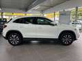 Mercedes-Benz GLA 250 GLA 250e Style LED HIGH+Park-Paket+Spiegel Blanc - thumbnail 1