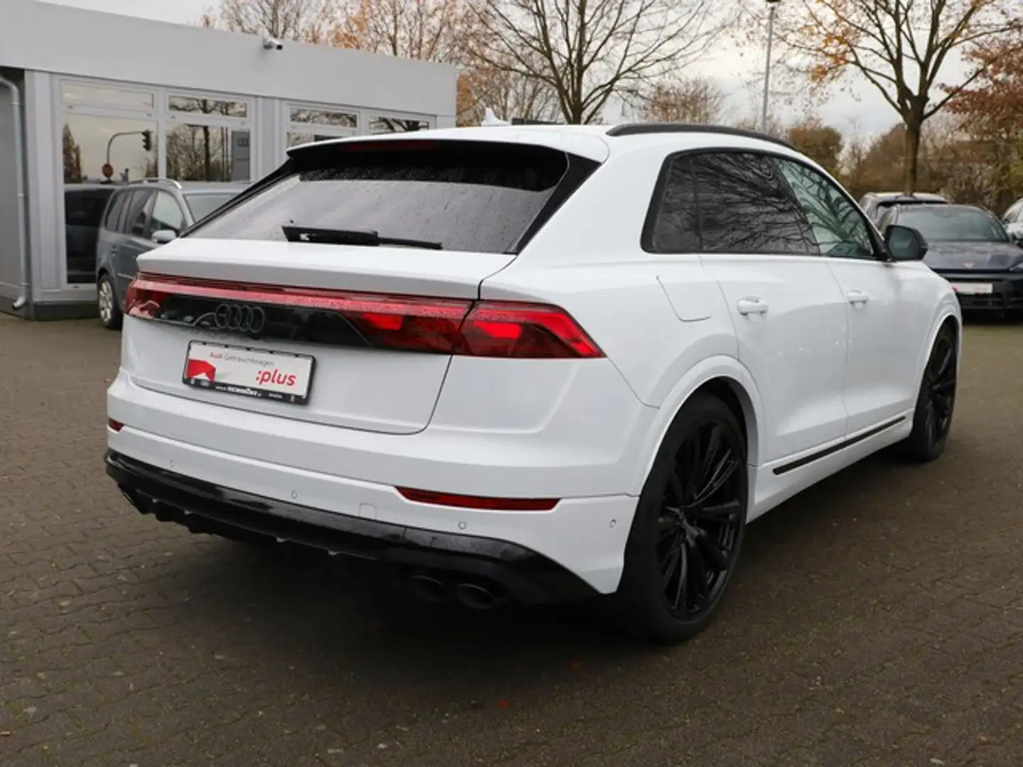 Audi SQ8 LM23 Laserl. Pano AHK Standhzg Sports.+. HuD B&O Weiß - 2