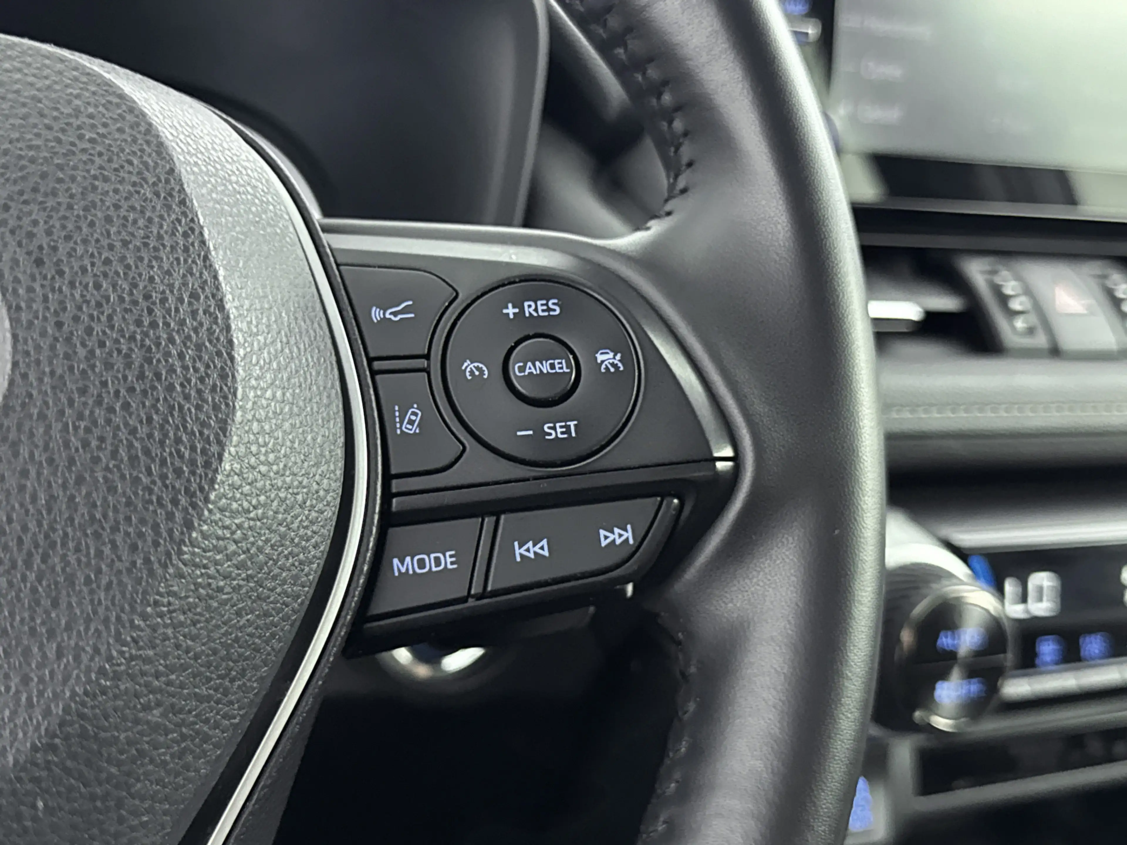 Toyota RAV 4 2.5 Hybrid Business — photo 14