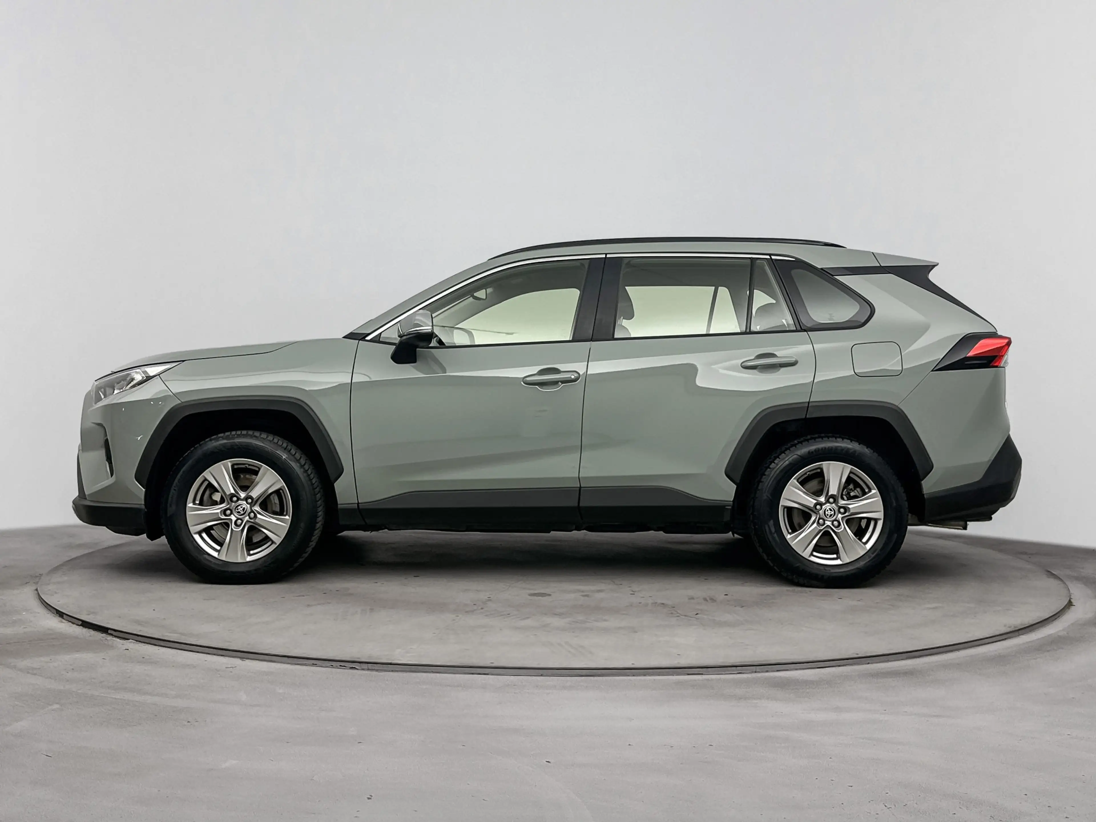 Toyota RAV 4 2.5 Hybrid Business — photo 3