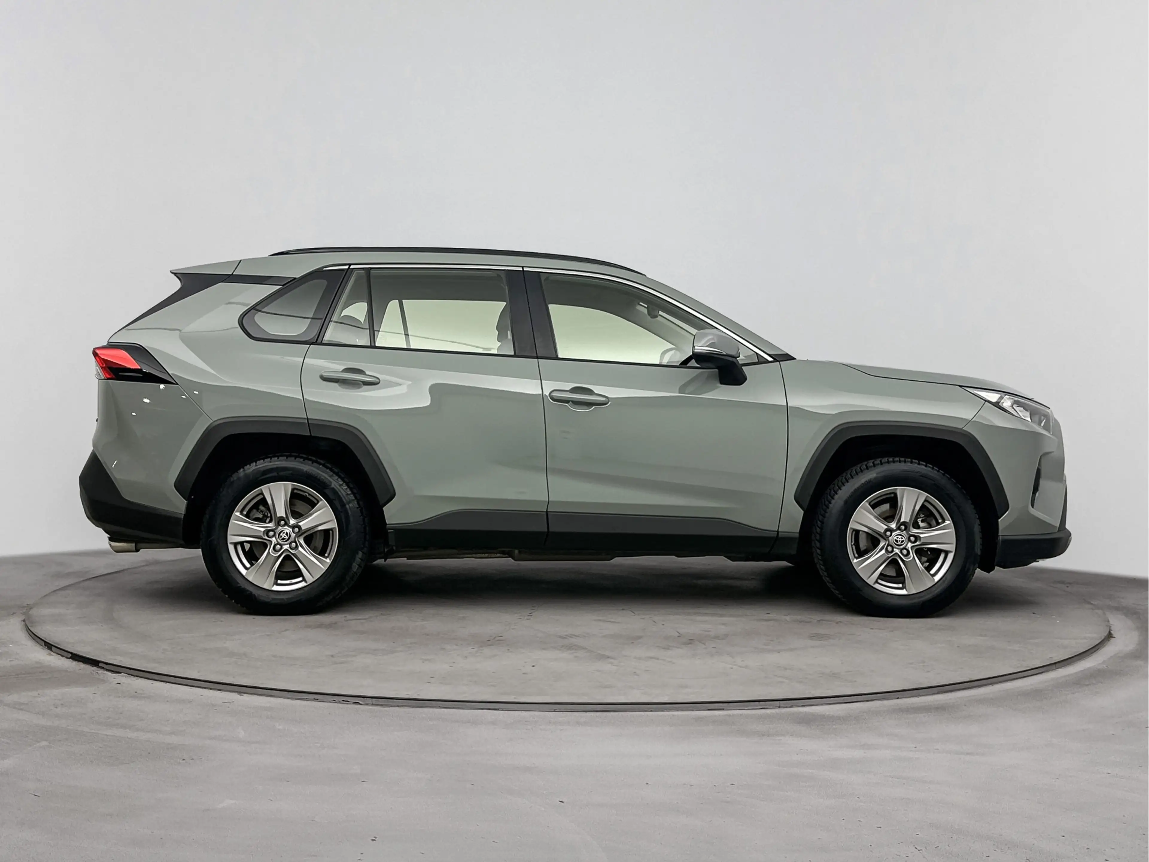 Toyota RAV 4 2.5 Hybrid Business — photo 11