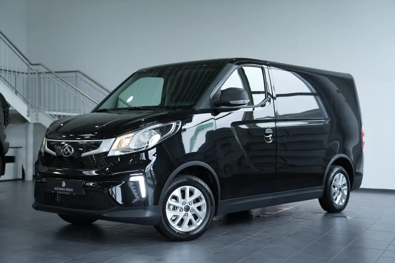 Maxus eDeliver 3 Kasten L1H1 Noir - 1