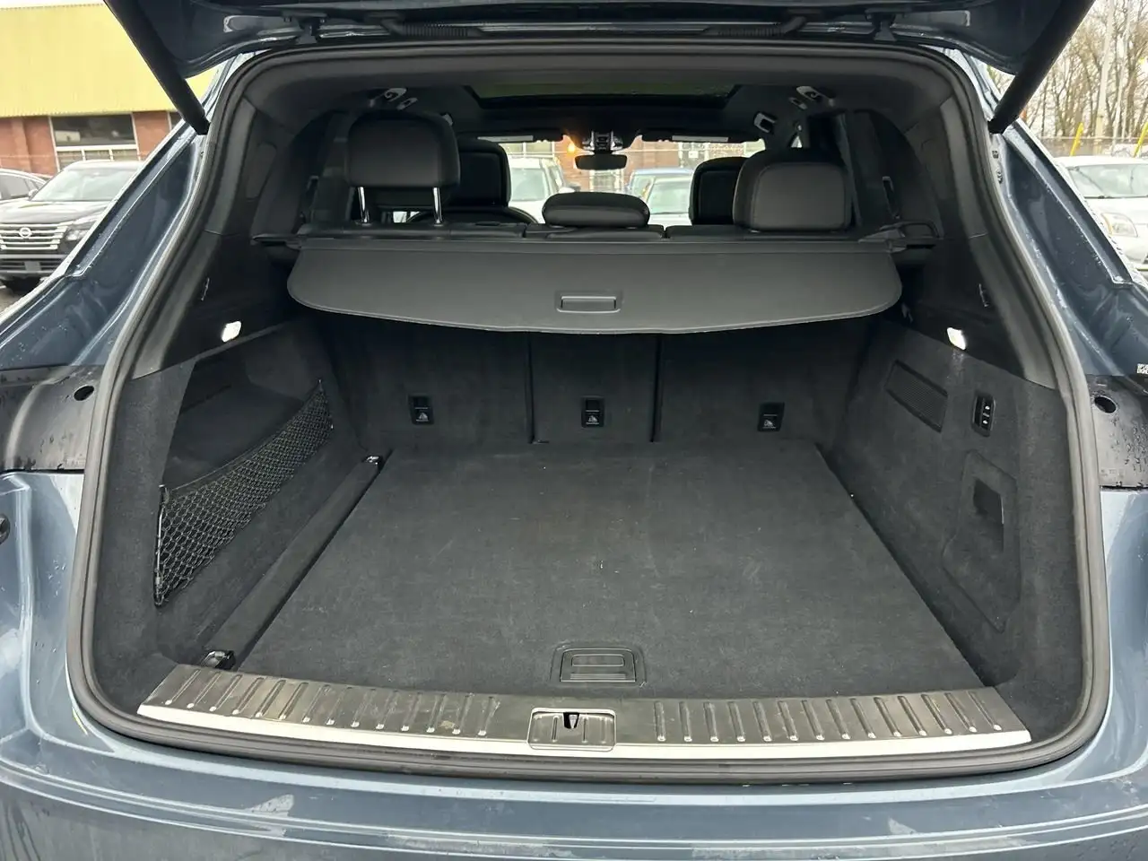 Porsche Cayenne снимка Porsche Cayenne