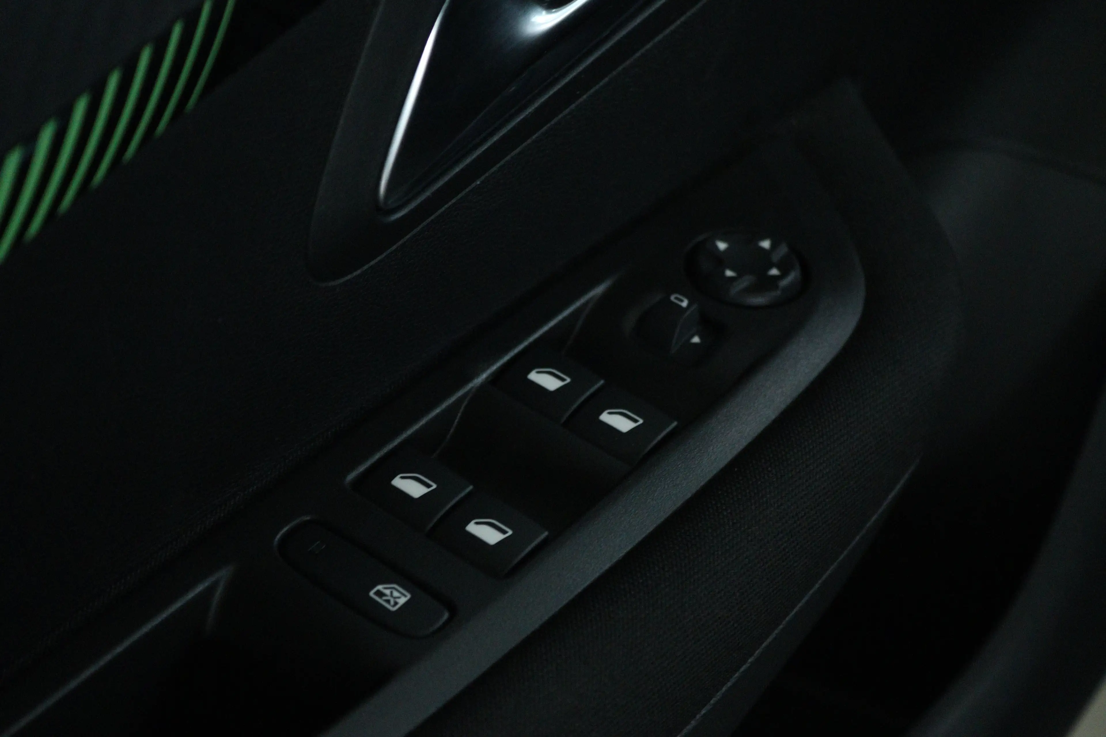 Peugeot 208 Hybrid 110 e-DCS6 Active | Cruise Control | Carpla — photo 30