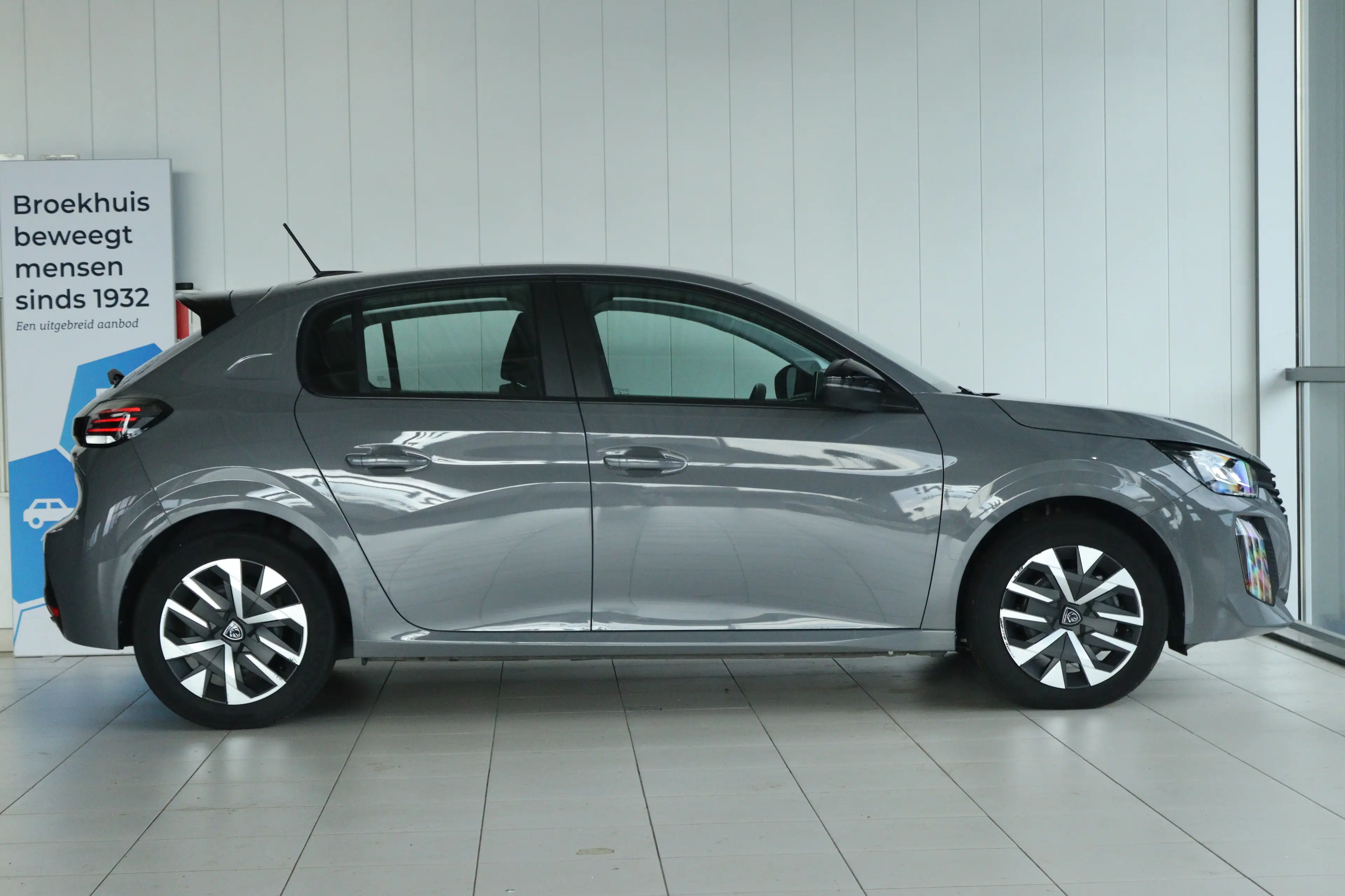 Peugeot 208 Hybrid 110 e-DCS6 Active | Cruise Control | Carpla — photo 11