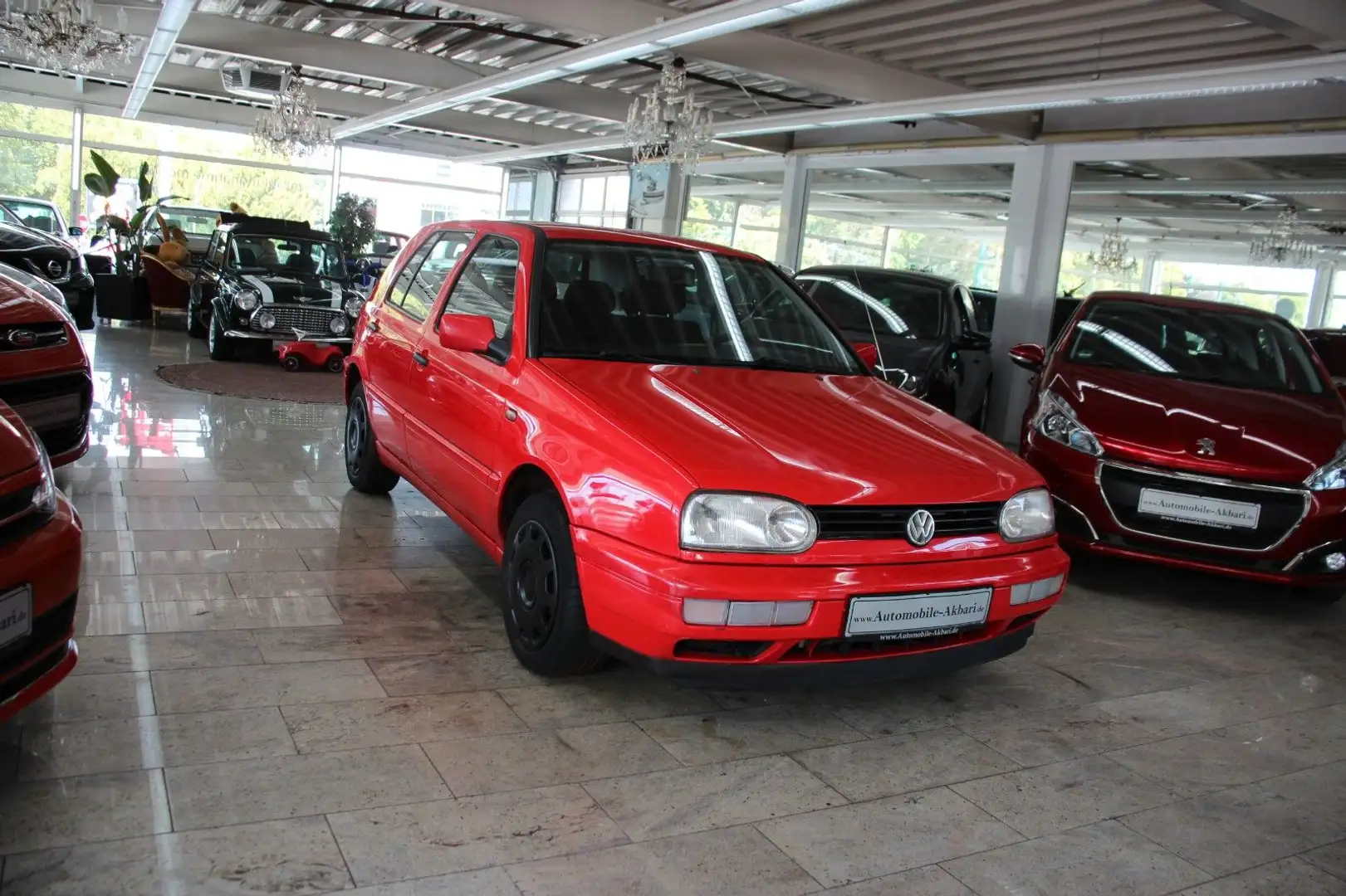 Volkswagen Golf 1.8 *Klima* Rojo - 2