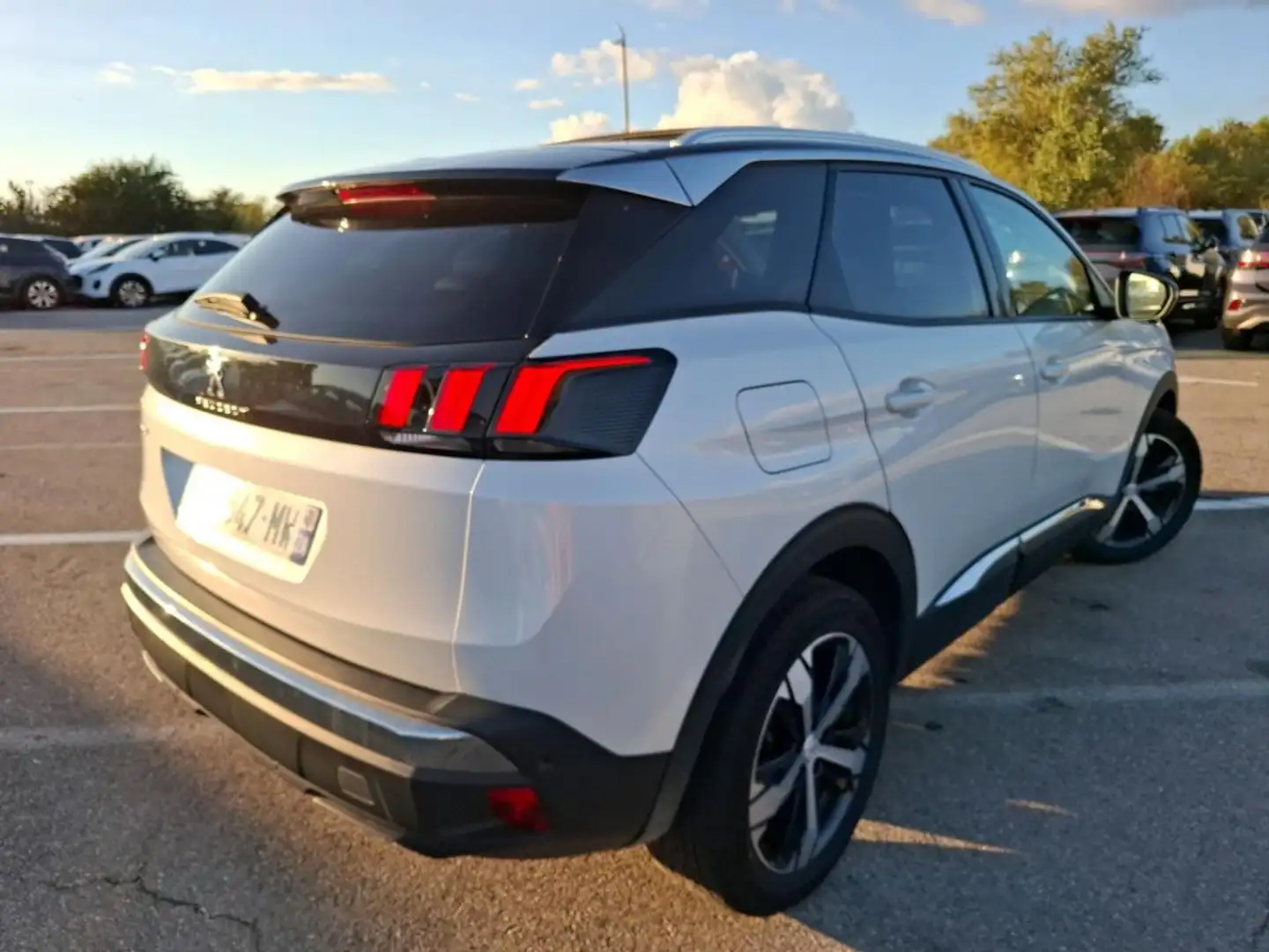 Peugeot 3008 1.5 BlueHDi 130 EAT8 Blanc - 2