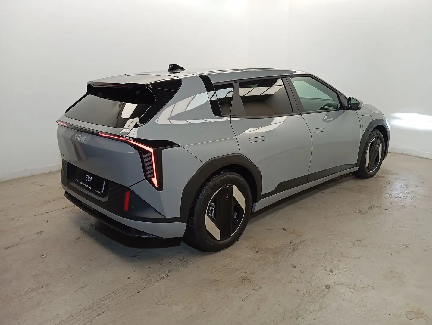 Kia EV4 Earth Launch Edition Long Range Grigio - 2