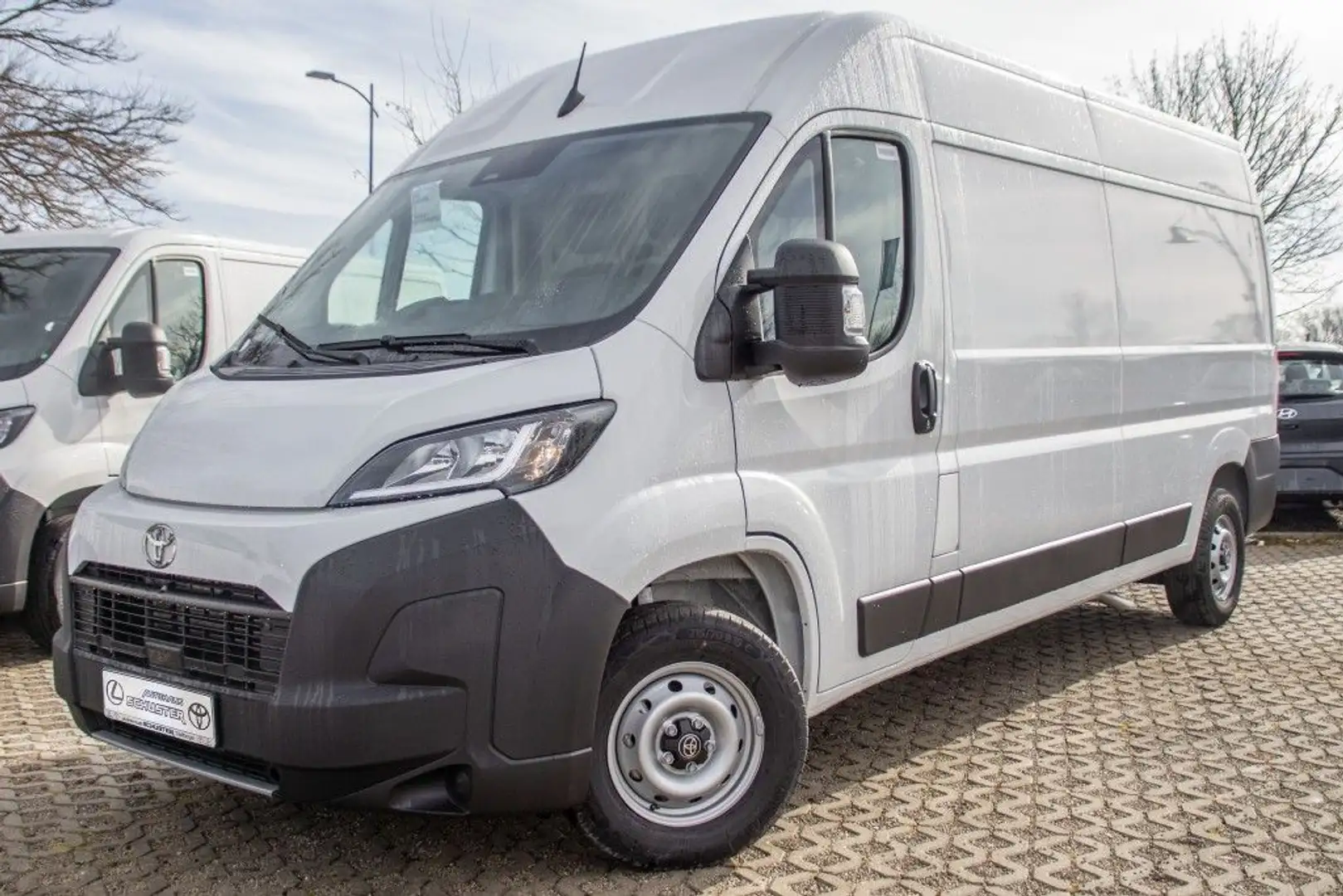 Toyota Proace Max 2.2-l-D 35 L3H2 Work Weiß - 2