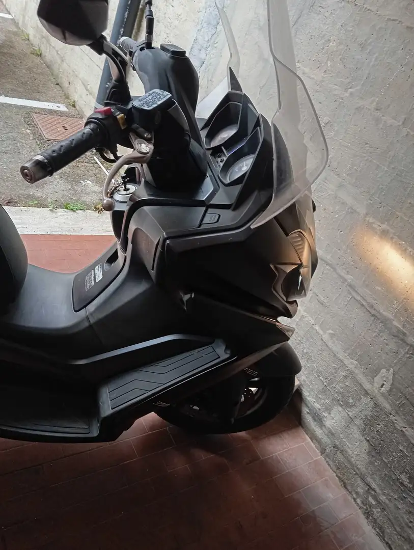 Kymco Downtown 350i Noir - 1