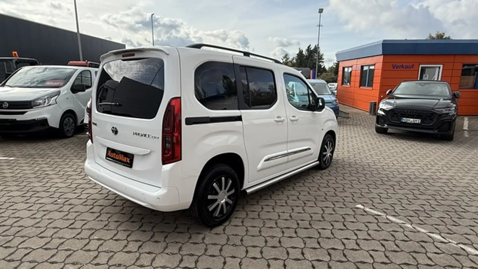 Toyota Proace City Verso L1 7 Sitze PDC V+H  Klima Sh gepfl. Blanc - 2