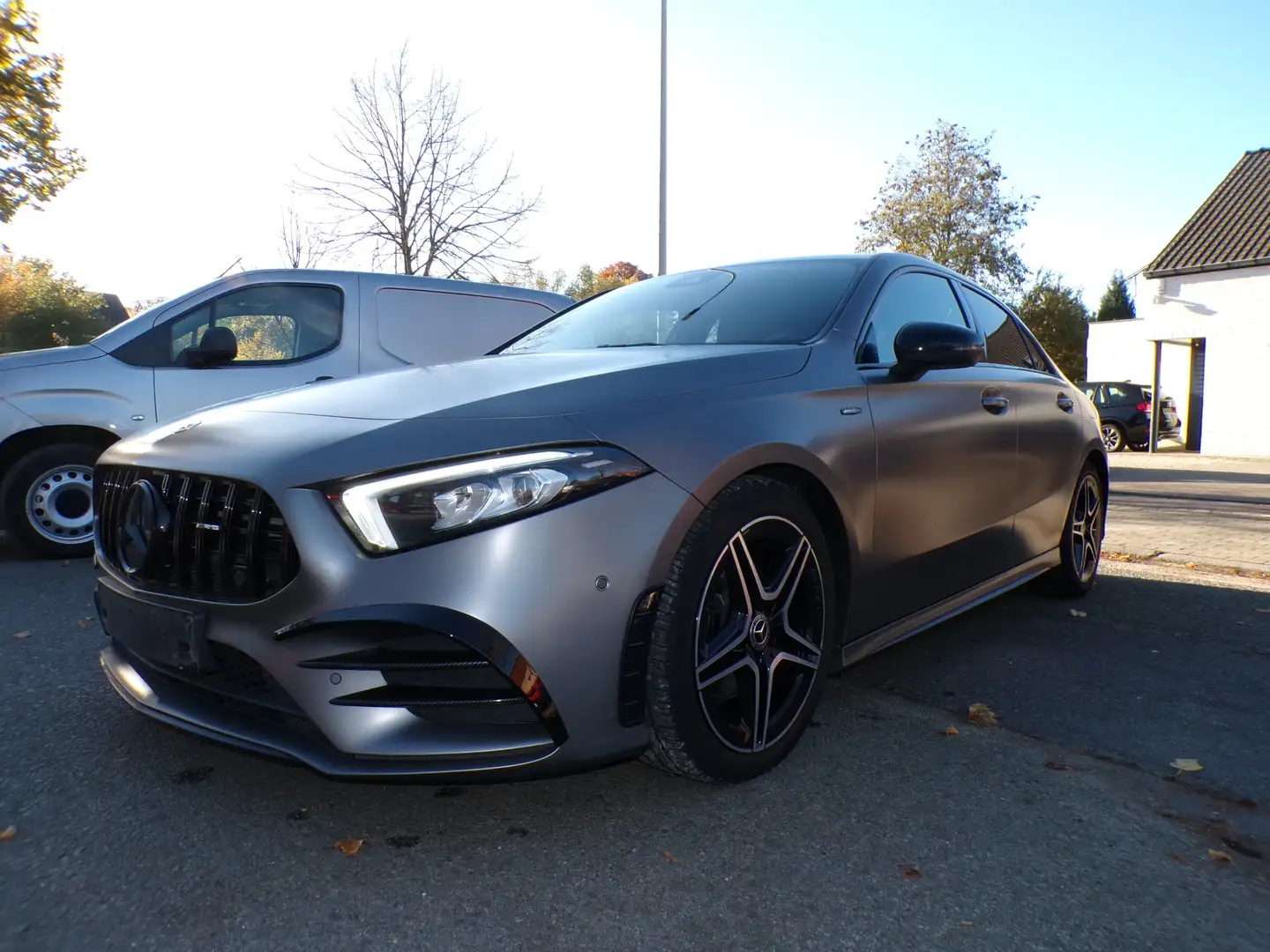 Mercedes-Benz A 180 A 180 d 8G-DCT AMG Line BERLINE 1ste eigenaar!!! Beige - 2