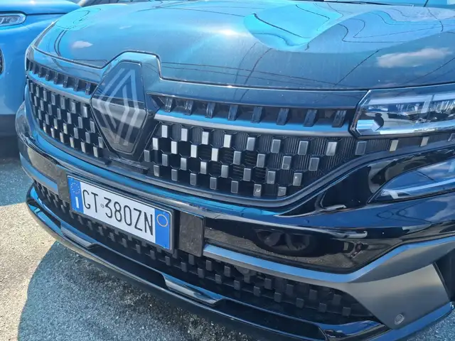 Renault Austral view 15