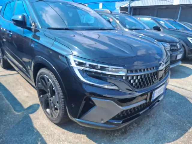 Renault Austral view 4