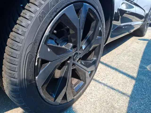 Renault Austral view 10