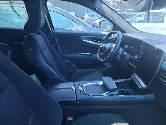 Renault Austral view 6