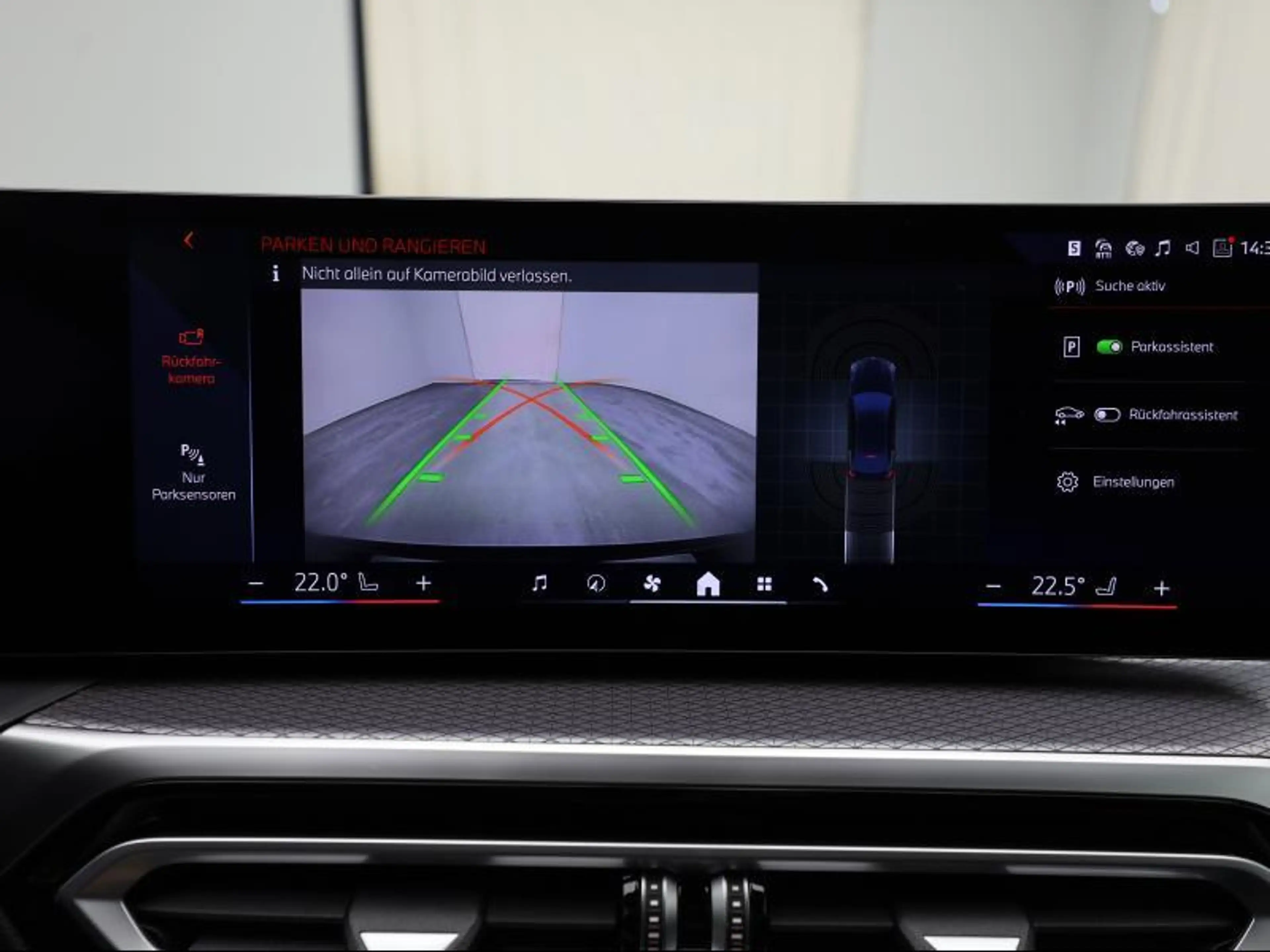 BMW i4 eDrive35 - M Pack — photo 15