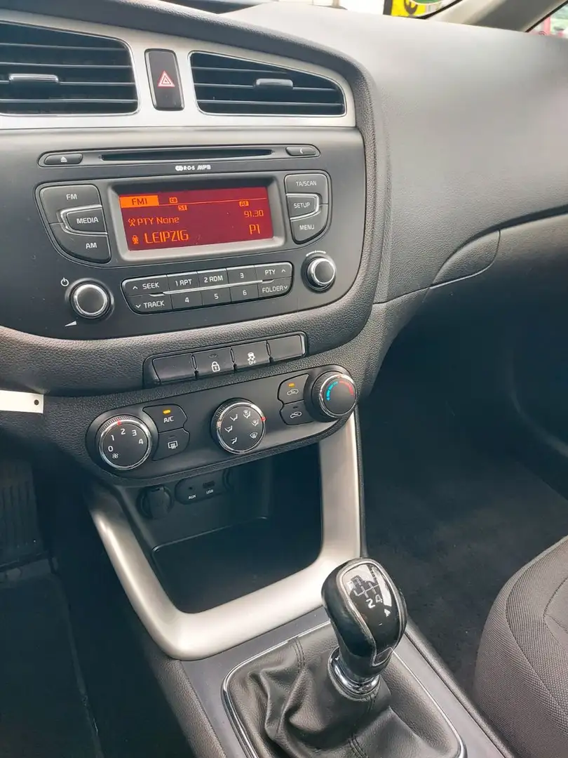 Kia Ceed Sportswagon Klima Sitzheizung Коричневий - 2