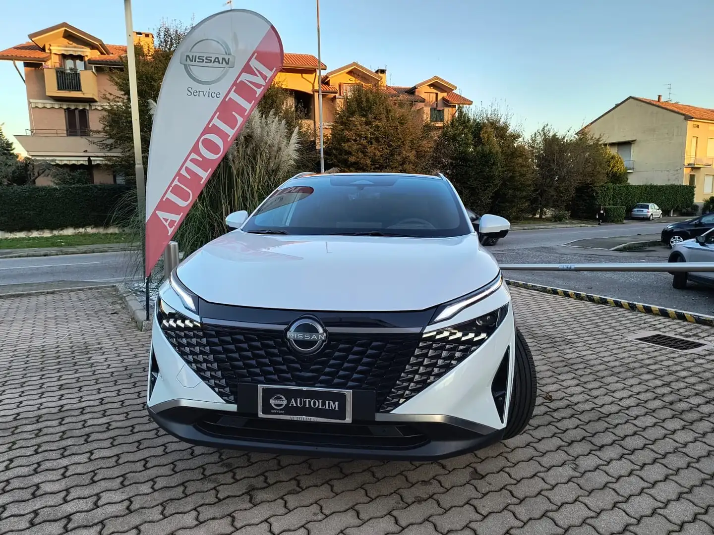 Nissan Qashqai 1.5 e-power Tekna 190cv Full Hybrid Tetto Pano Bianco - 2