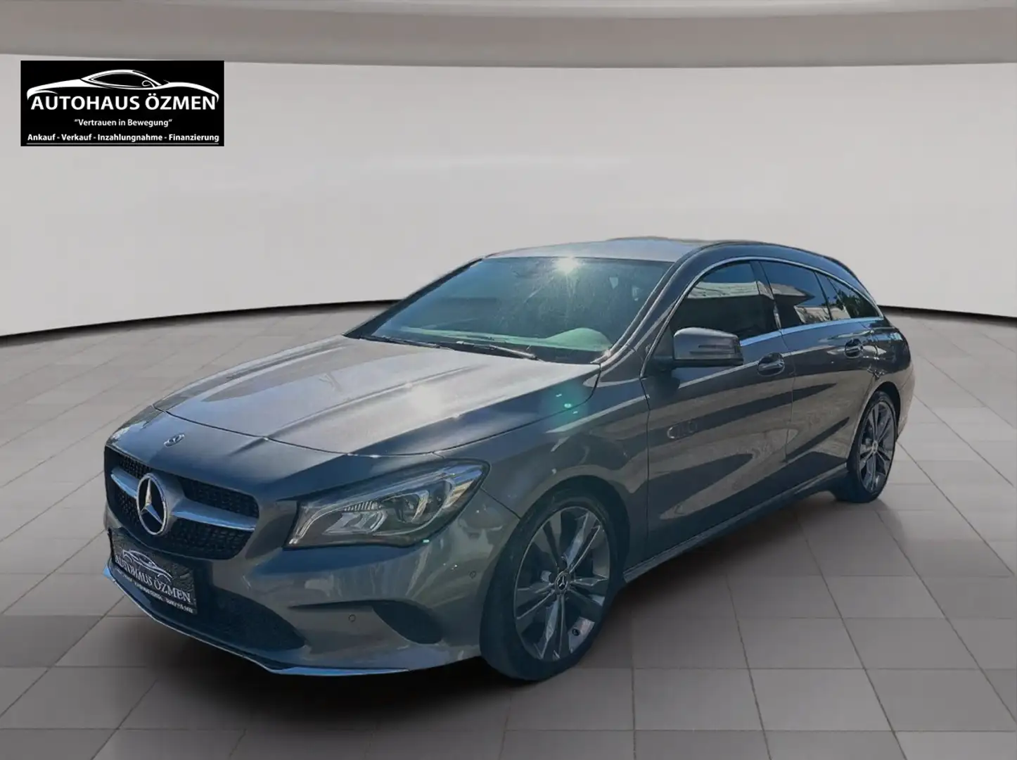 Mercedes-Benz CLA 200 CLA-Klasse Shooting Brake Urban Grau - 1