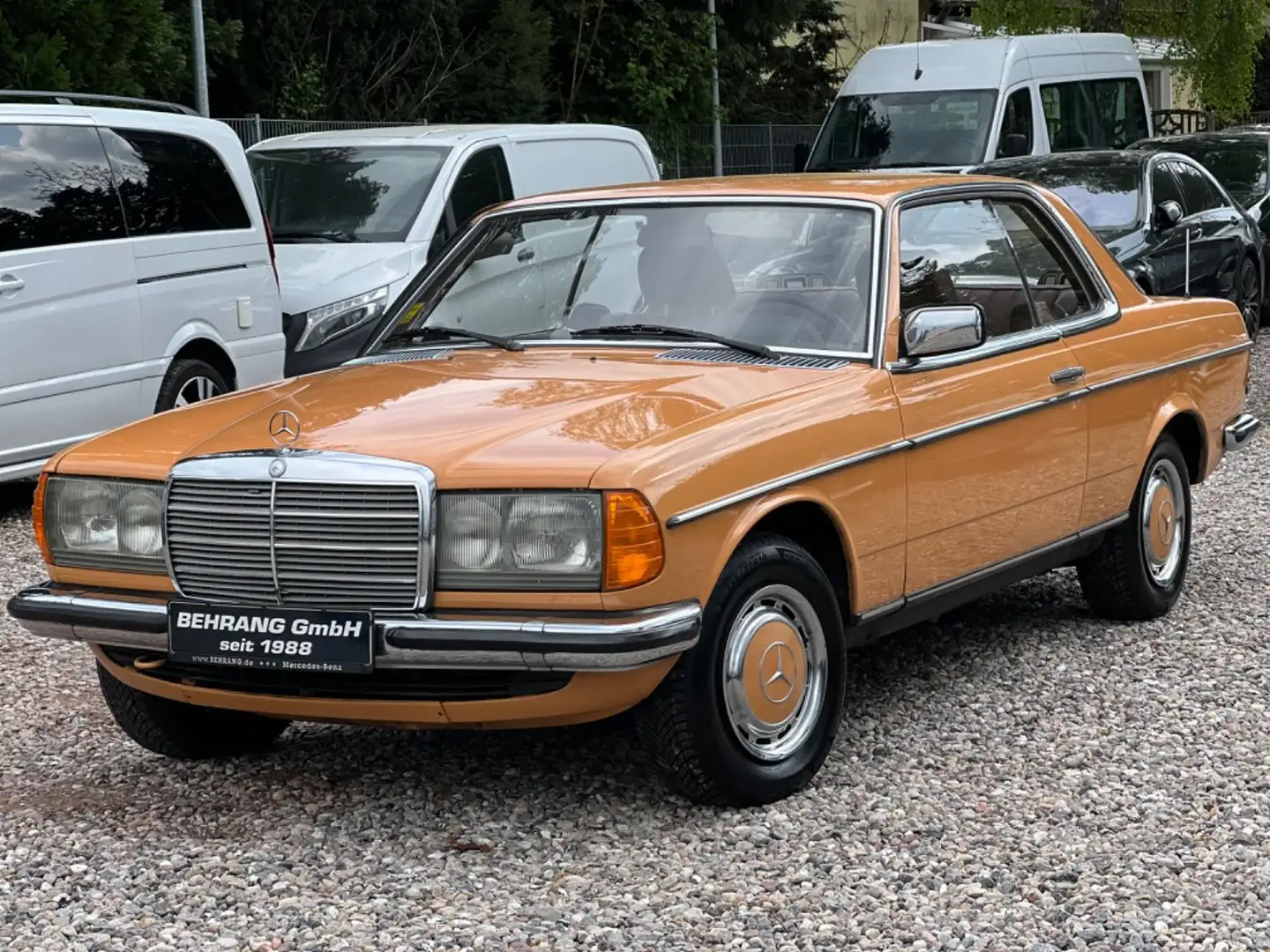 Mercedes-Benz 230 C COUPÉ OLDTIMER *2.HAND*AUTOMATIK*SERVO* Bej - 1