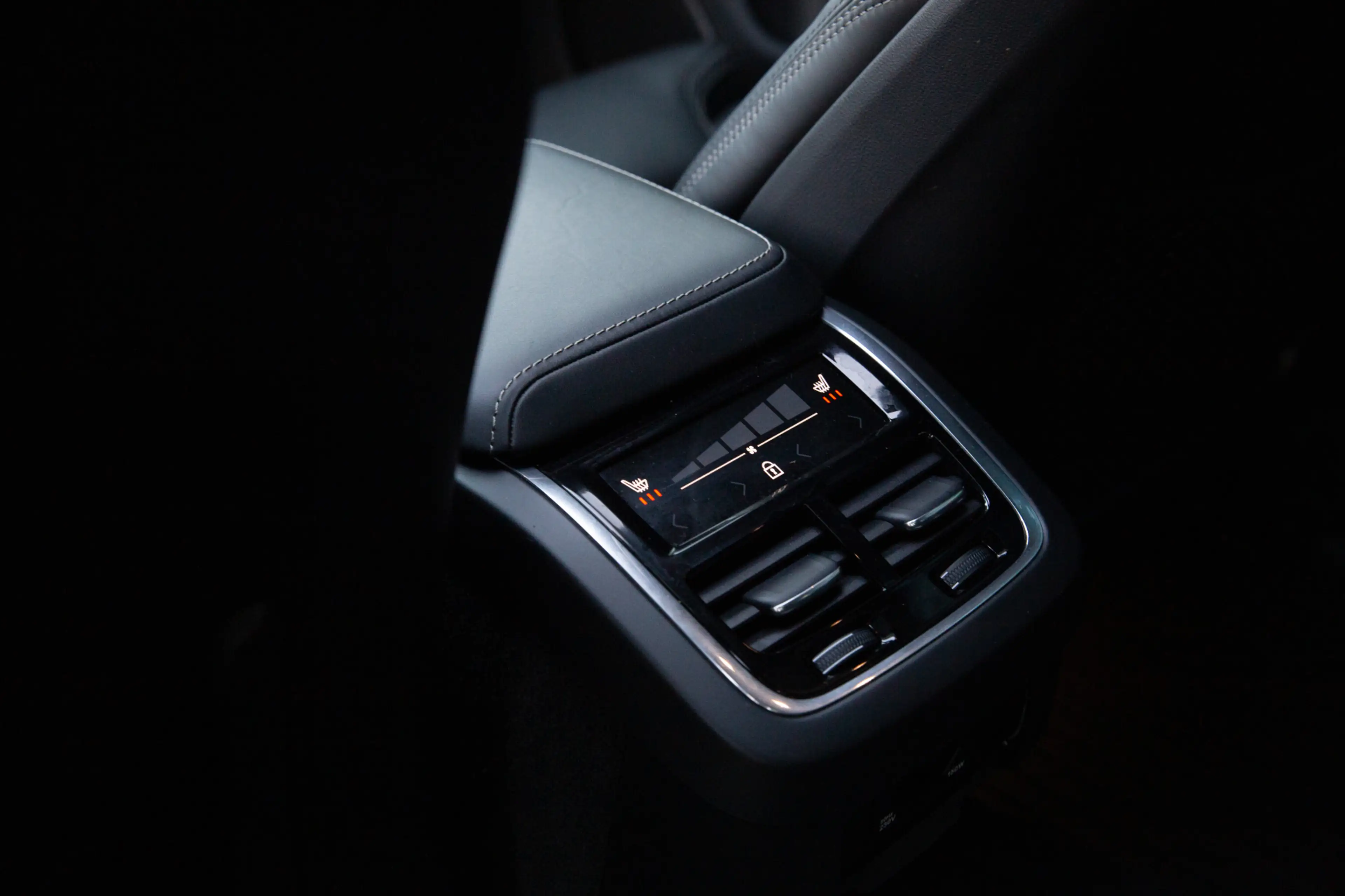 Volvo V60 Cross Country 2.0 T5 AWD Pro , Panoramadak, Harman/Kardon, Adap. — photo 31